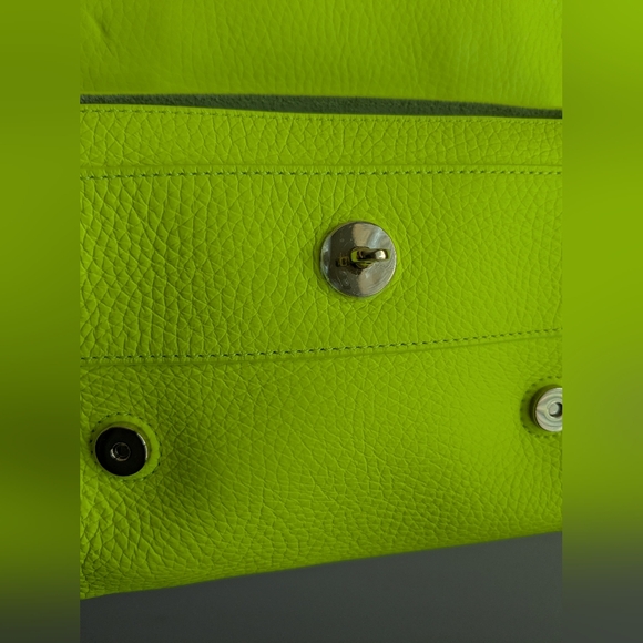 Mulberry Mini Alexa In Neon Yellow - Picture 9 of 16